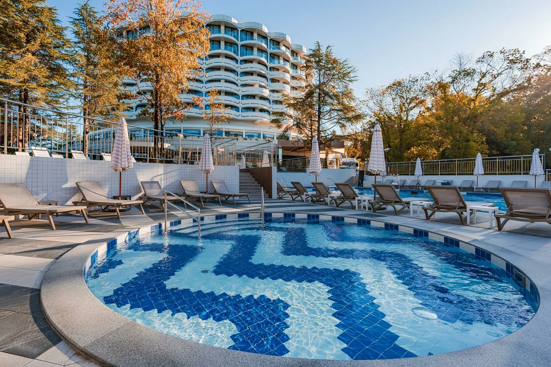 Снаряжение для летнего и зимнего восхождения